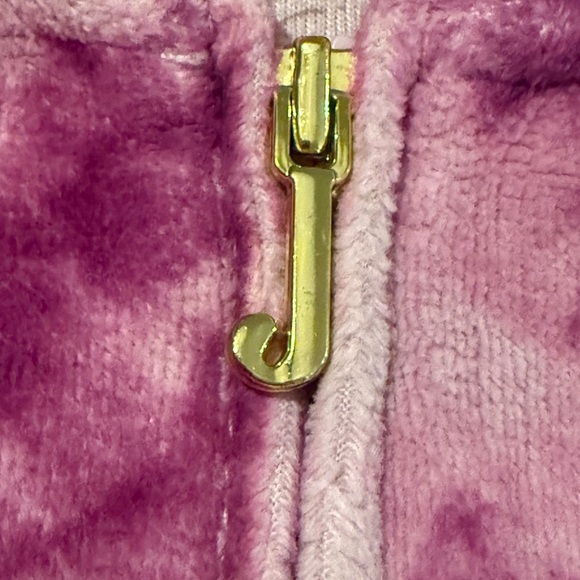 Juicy Couture Jogger Set - Picture 7 of 9